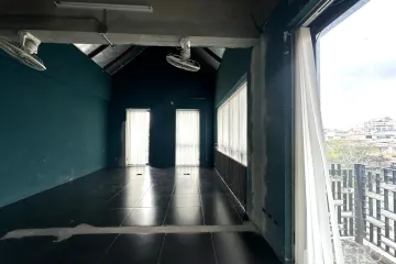 4 Bedroom Office for rent in Wang Mai, Bangkok near BTS National Stadium