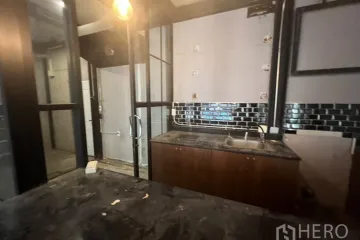 Commercial for rent in Thung Wat Don, Bangkok near BTS Sueksa Witthaya