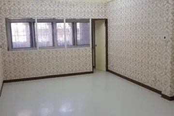 Commercial for rent in Phra Khanong Nuea, Bangkok near BTS Phra Khanong