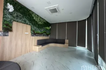 Commercial for rent in Bang Chak, Bangkok near BTS Udom Suk