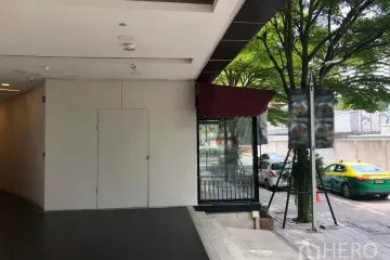 Commercial for rent in Khlong Toei, Bangkok near BTS Phrom Phong