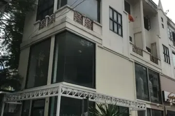 Commercial for rent in Khlong Toei Nuea, Bangkok near MRT Sukhumvit