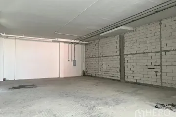 Commercial for rent in Phra Khanong, Bangkok near BTS Phra Khanong