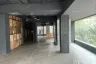 Commercial for rent in Khlong Tan Nuea, Bangkok