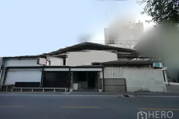 4 Bedroom Commercial for rent in Khlong Tan Nuea, Bangkok