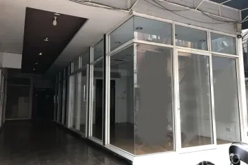 Commercial for rent in Khlong Tan Nuea, Bangkok