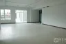 Commercial for rent in Khlong Tan Nuea, Bangkok