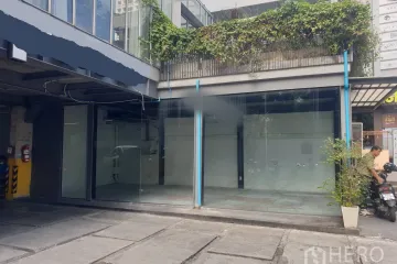 Commercial for rent in Khlong Tan Nuea, Bangkok