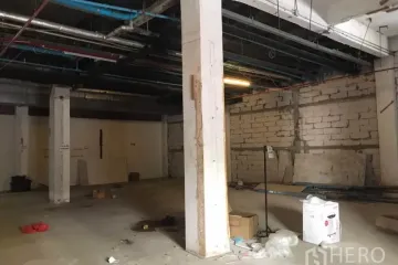 Commercial for rent in Khlong Tan Nuea, Bangkok