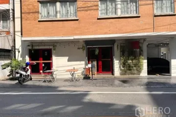 Commercial for rent in Khlong Tan Nuea, Bangkok near BTS Phrom Phong