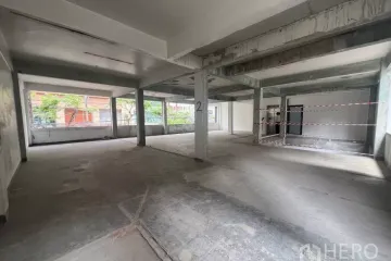 Commercial for rent in Silom, Bangkok near MRT Silom