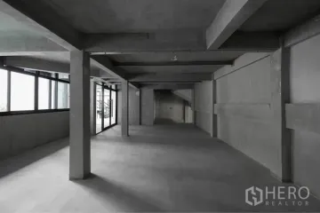 Commercial for rent in Khlong Tan Nuea, Bangkok near BTS Thong Lo