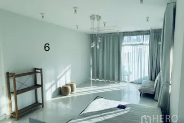 Commercial for rent in Khlong Tan Nuea, Bangkok