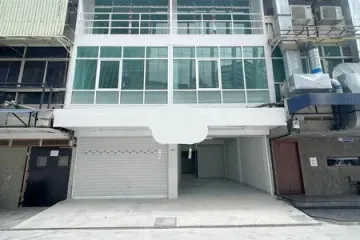 Commercial for rent in Khlong Tan, Bangkok near BTS Phrom Phong