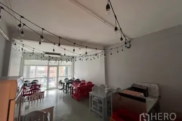 Commercial for rent in Thanon Phaya Thai, Bangkok near Airport Rail Link Phaya Thai