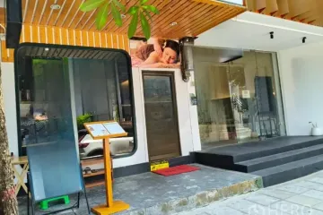 Commercial for rent in Khlong Tan Nuea, Bangkok near BTS Thong Lo