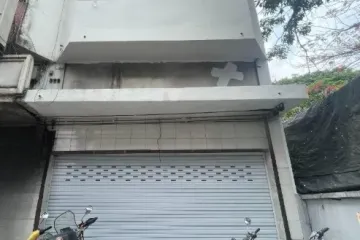 Commercial for rent in Phra Khanong Nuea, Bangkok near BTS Ekkamai
