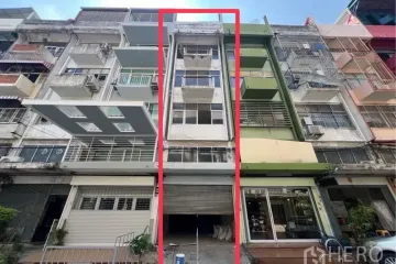 Commercial for rent in Phra Khanong, Bangkok near BTS Phra Khanong