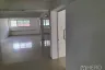 Commercial for rent in Khlong Tan Nuea, Bangkok
