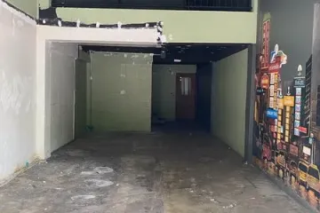 Commercial for rent in Khlong Tan Nuea, Bangkok