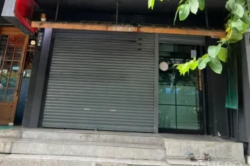 Commercial for rent in Khlong Toei, Bangkok near MRT Queen Sirikit National Convention Centre