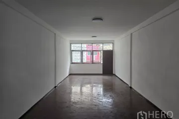 Commercial for rent in Khlong Tan Nuea, Bangkok near BTS Thong Lo