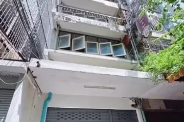 Commercial for rent in Silom, Bangkok near BTS Sala Daeng