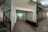 Commercial for rent in Silom, Bangkok near BTS Sala Daeng