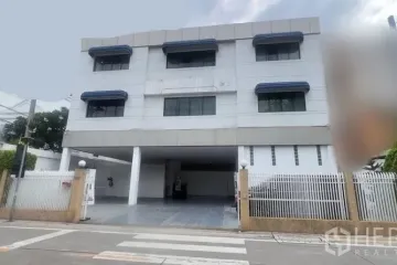 Commercial for rent in Khlong Tan, Bangkok near BTS Phrom Phong