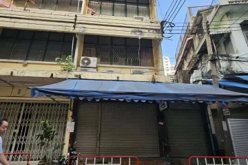 5 Bedroom Commercial for Sale or Rent in Wang Burapha Phirom, Bangkok near MRT Sam Yot