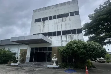 Warehouse / Factory for sale in Thap Yao, Bangkok