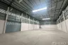 Warehouse / Factory for rent in Naraphirom, Nakhon Pathom