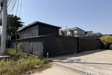 Warehouse / Factory for rent in Khlong Song Ton Nun, Bangkok