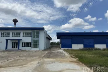 Warehouse / Factory for rent in Naraphirom, Nakhon Pathom