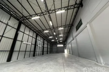 Warehouse / Factory for rent in Chong Nonsi, Bangkok