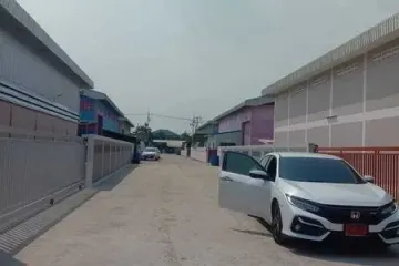 Warehouse / Factory for rent in Khlong Phra Udom, Pathum Thani