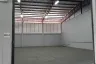 Warehouse / Factory for rent in Thap Yao, Bangkok
