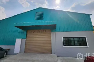 Warehouse / Factory for rent in Lam Pho, Nonthaburi