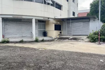 Warehouse / Factory for rent in Sam Sen Nok, Bangkok
