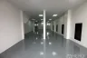 2 Bedroom Warehouse / Factory for sale in Khlong Si, Pathum Thani