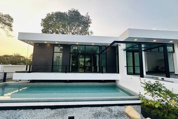 4 Bedroom Villa for sale in Phoenix Golf Villa, Huai Yai, Chonburi