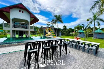 8 Bedroom House for sale in Bang Sare, Chonburi