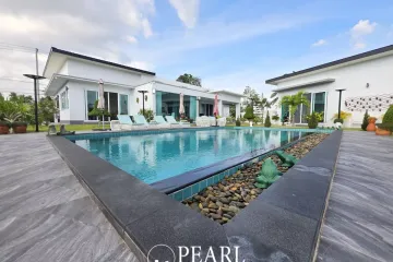 5 Bedroom House for sale in Pong, Chonburi