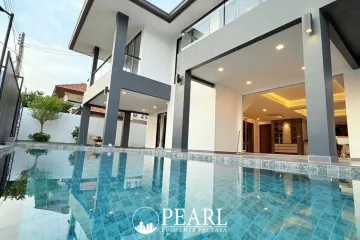 6 Bedroom House for sale in Huai Yai, Chonburi