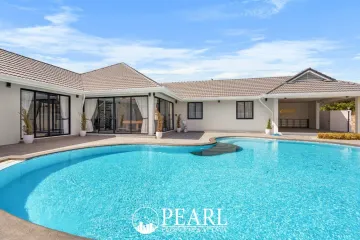 3 Bedroom House for sale in Pong, Chonburi