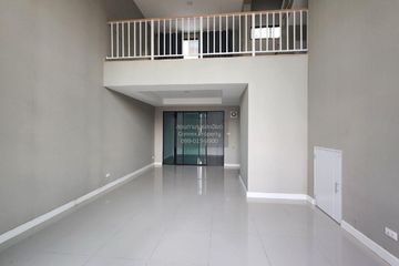 3 Bedroom Townhouse for rent in Thap Yao, Bangkok
