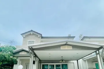 2 Bedroom House for rent in Dokmai, Bangkok