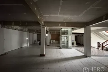 Office for rent in Phra Khanong Nuea, Bangkok