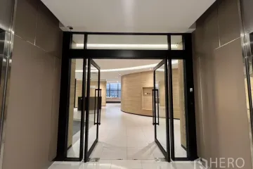 Office for rent in Huai Khwang, Bangkok near MRT Phra Ram 9