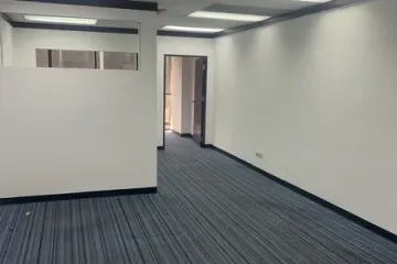 Office for rent in Lumpini, Bangkok near BTS Chit Lom